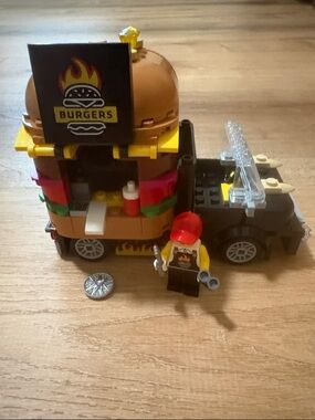LEGO City Burger Truck (set 60404)